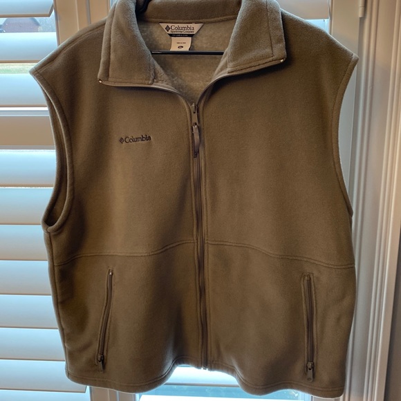 Mens Columbia Vest, XL Taupe - Picture 1 of 3